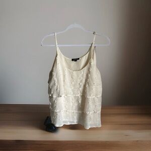 Gigio‎ Elegant Cream Sleeveless Top Womens L Tiered Pom Poms Coquette Boho Fairy